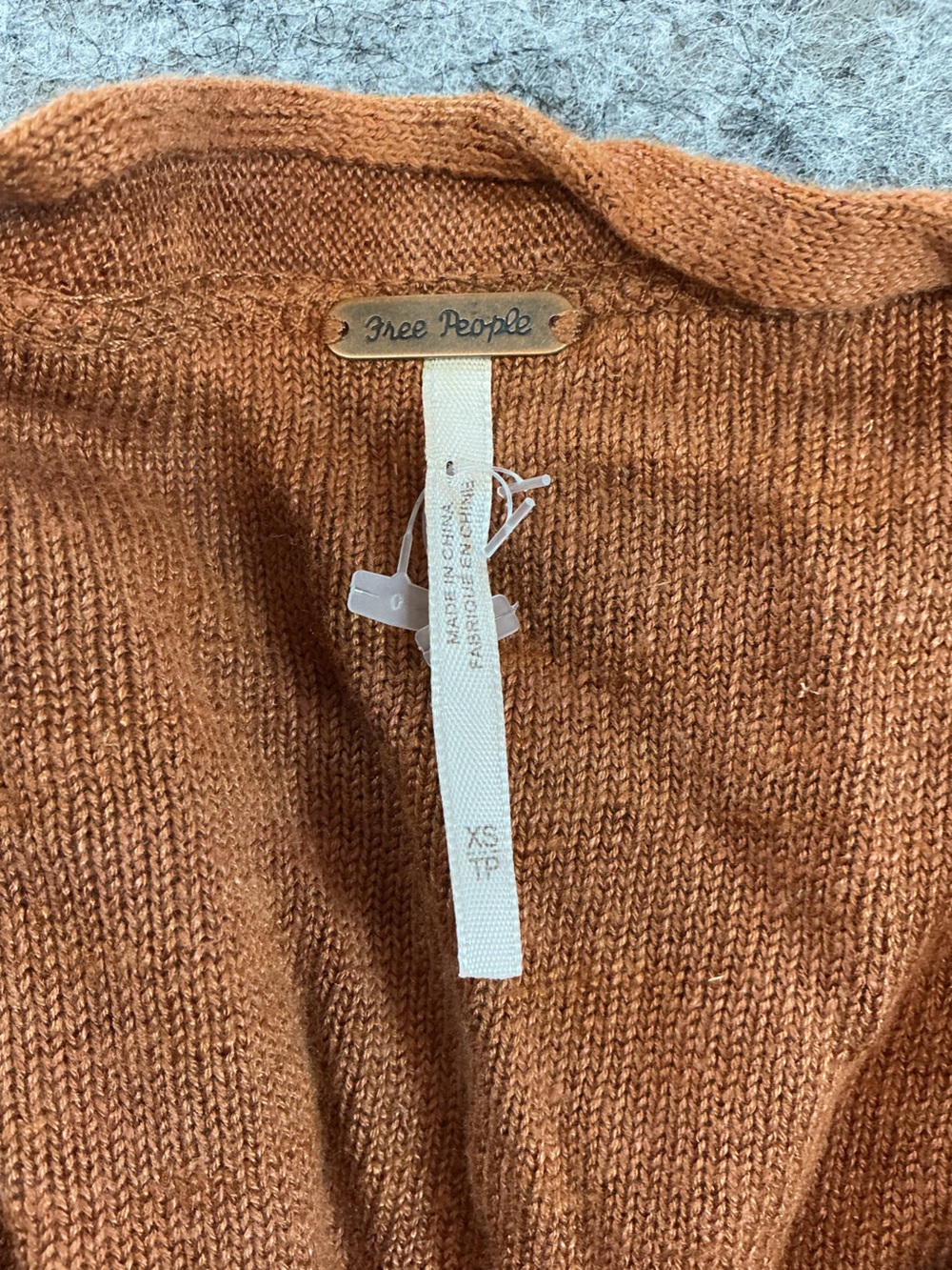 Free People Oversized Rust Orange Button-Front Cardigan Size XS - Picture 2 of 4